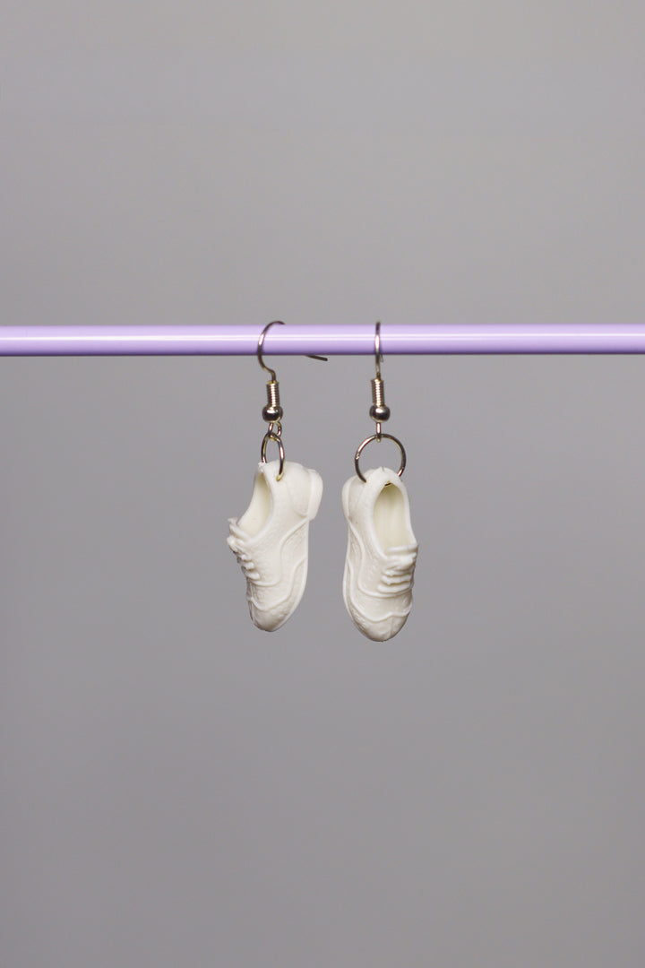 Ohrringe Sneaker